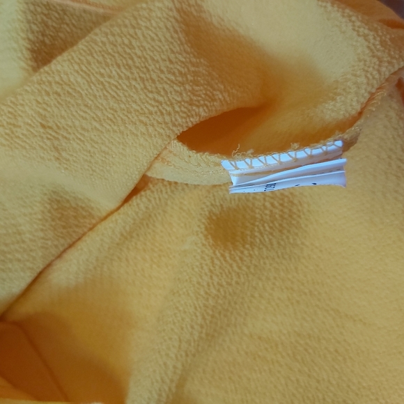 Clowncore Combo~ Yellow Crop Top And Red Button Up (S/M) - Picture 13 of 13